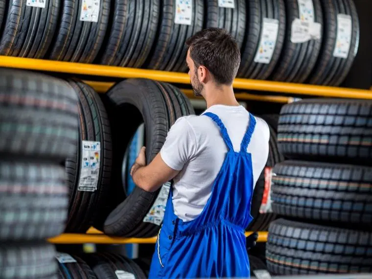 Özvatan Oto Lastikçi